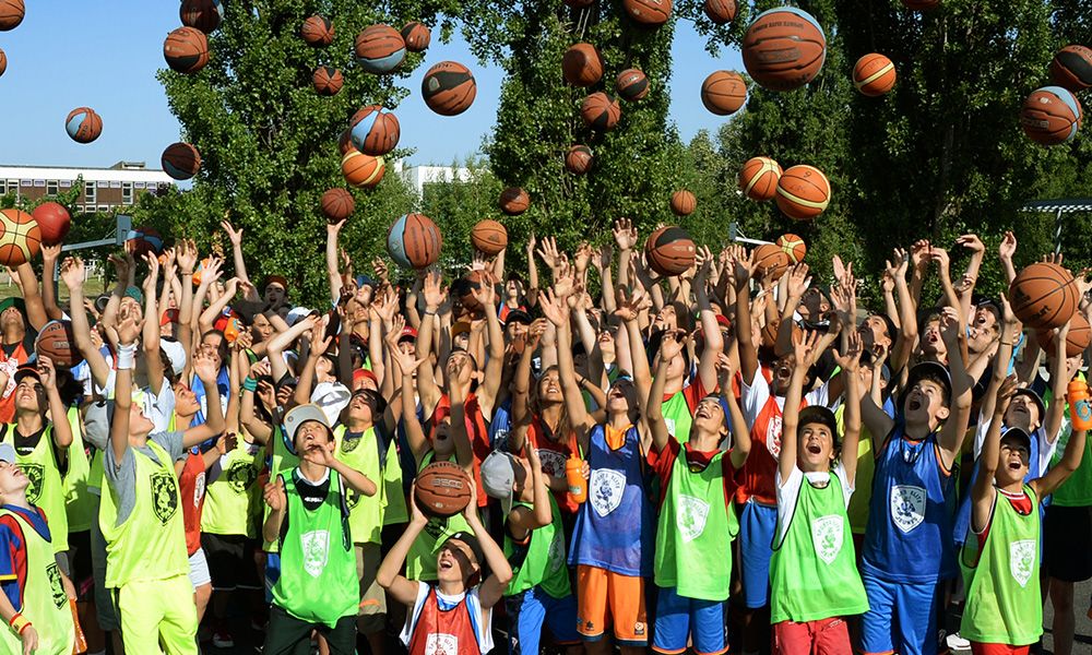 Basketbal zomerkampen in Frankrijk - trainen in de buitenlucht