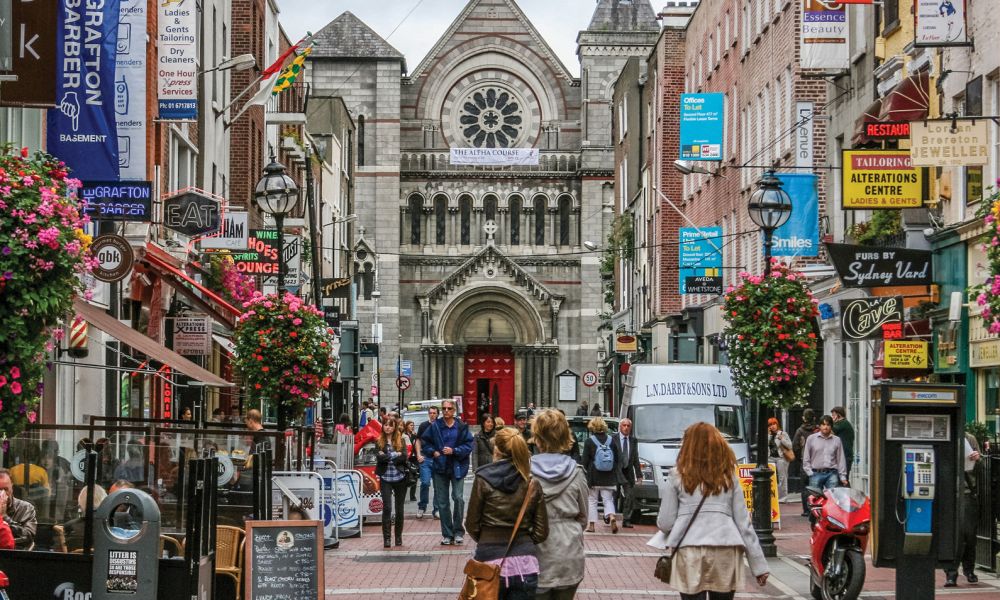 Privé Engelse lessen in Dublin - studenten ontdekken de stad