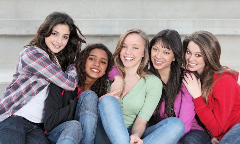 Año escolar en el extranjero en Madrid: conoce nuevos amigos en tu escuela de secundaria en Madrid