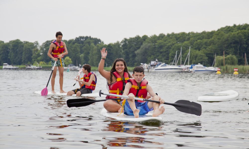 Watersports at the Teen Summer Camp in Berlin