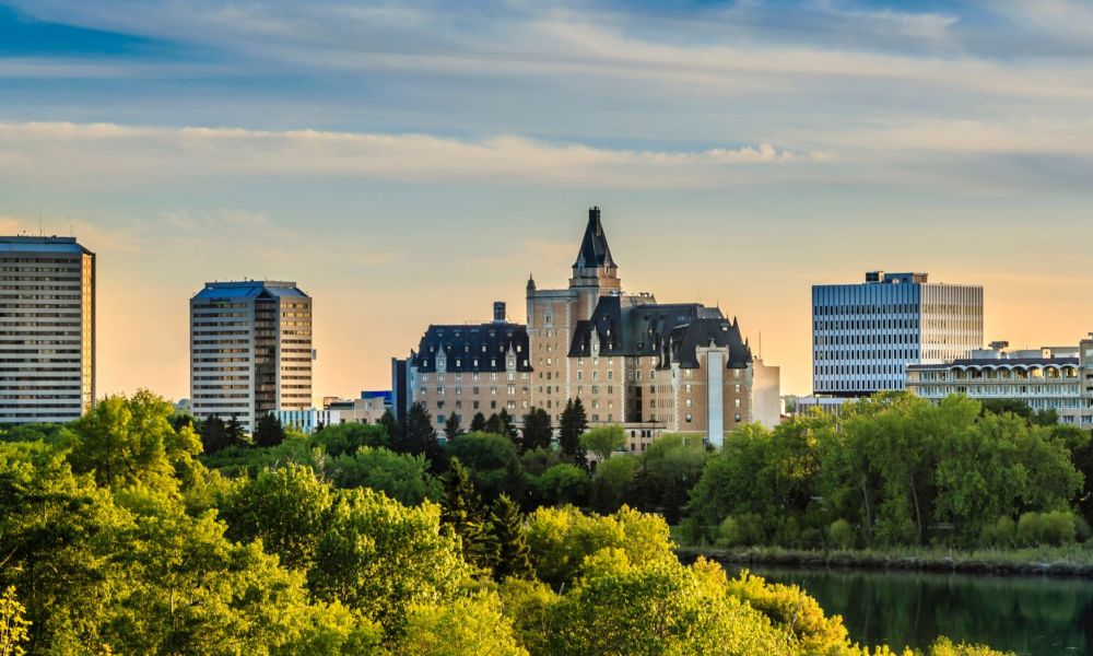 Imersão em casa de família com aulas no Canadá - aulas em casa