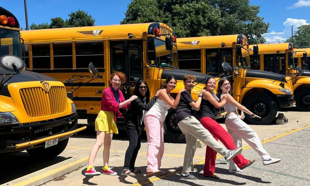 English Teen summer camp in Hamilton, Canada - Team challenge