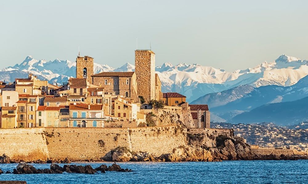 Premium French Winter Teen Camp in Antibes