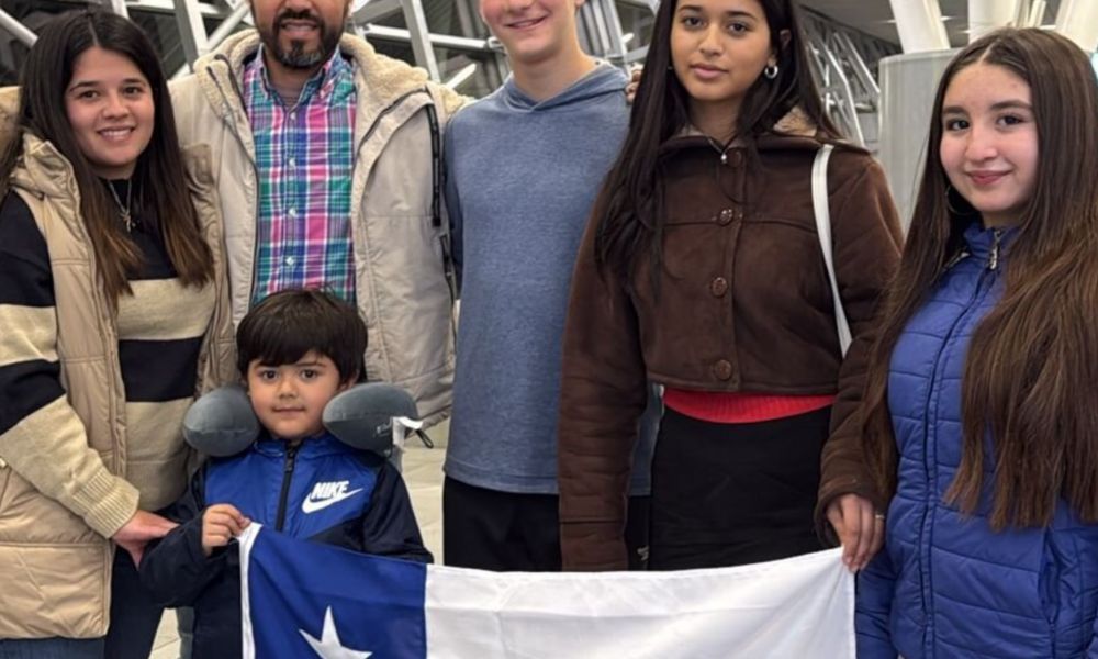 Exchange Program in Chile - Airport pick up by the host family