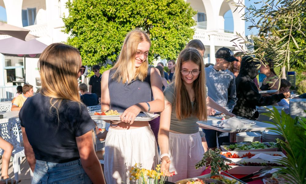 Premium Teen summer camp on the French Riviera  - Teen group