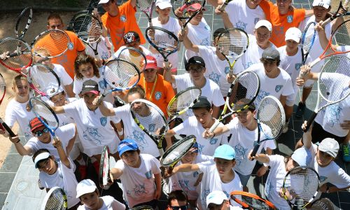 Camp de tennis en France 