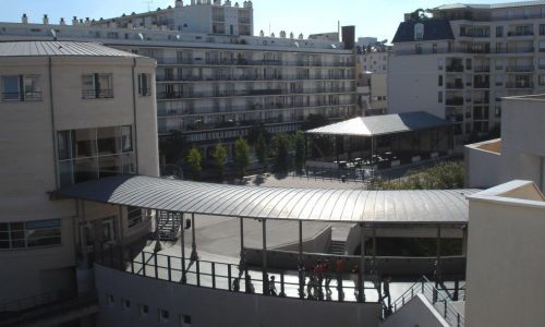 Paris Boarding school - building
