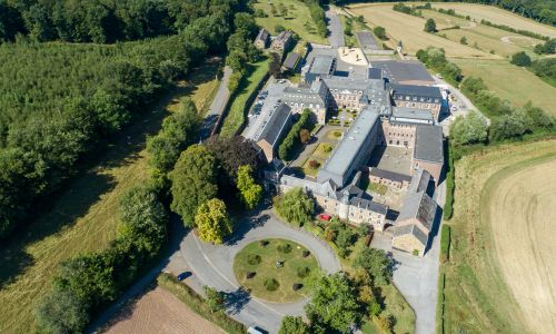 Cursos de francés para jovenes en Bélgica Campamento de verano francés para adolescentes en Bélgica - Campus