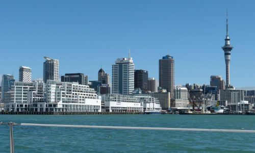 Private English lessons at a teacher's home in New Zealand Private English lessons in New Zealand - Auckland's horizon