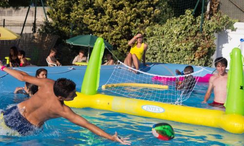 Campamento de Verano Esencial para Adolescentes 