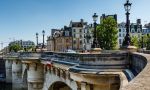 French exchange at a Boarding school - discover the city center