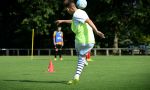 Campamento de verano de fútbol en Francia - jugador en el campamento de verano de fútbol en Francia