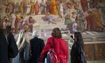 Private Italian classes in Italy - students exploring Italian art museums