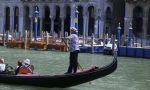 high school exchange in italy - Traditional Venetian gondola 