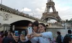 Intercambios escolares a París -  Estudiantes internacionales que disfrutan de un programa de escuela secundaria en París, Francia